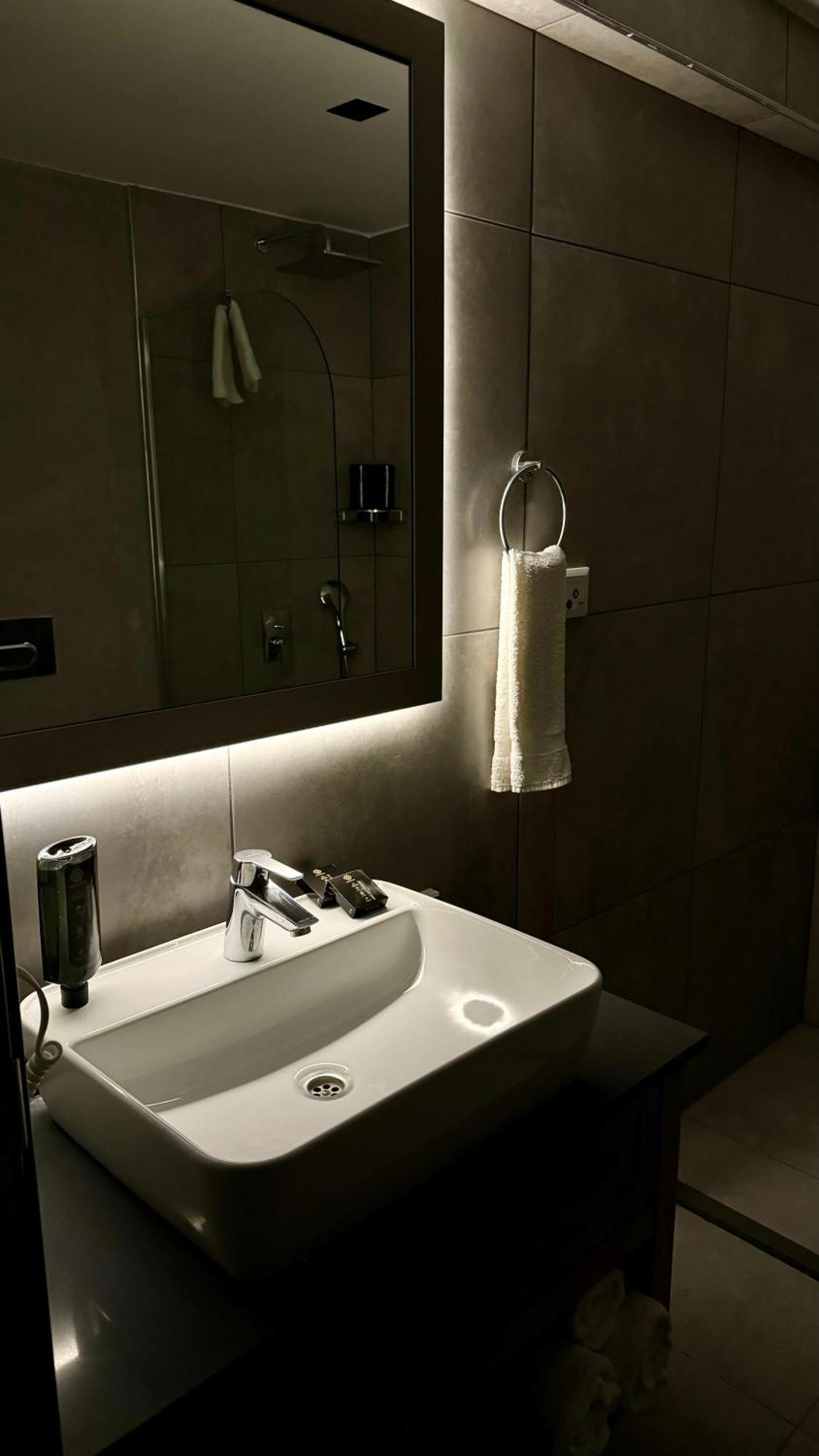 Otel The Rest Port Argento *