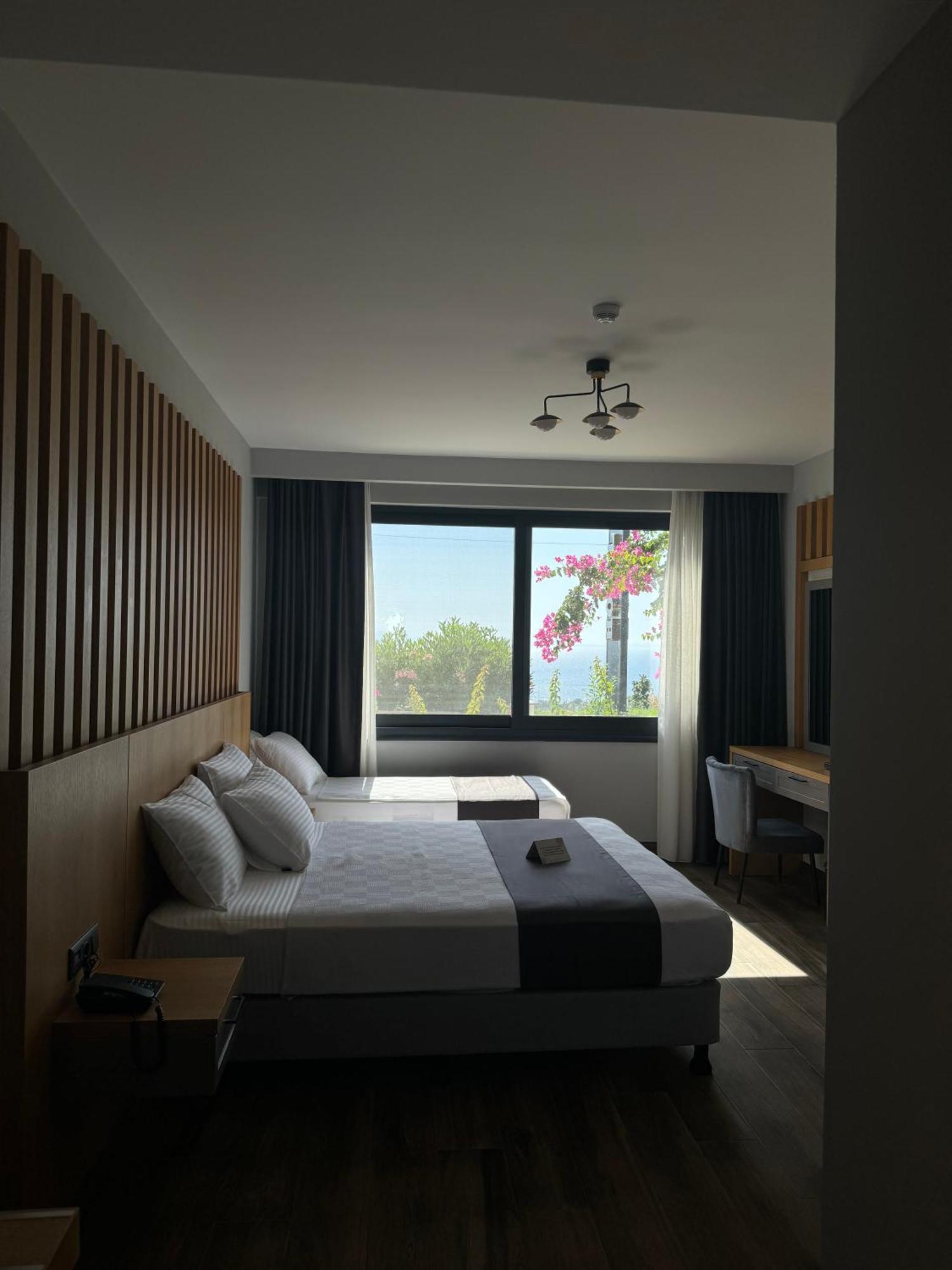 The Rest Port Argento Otel *